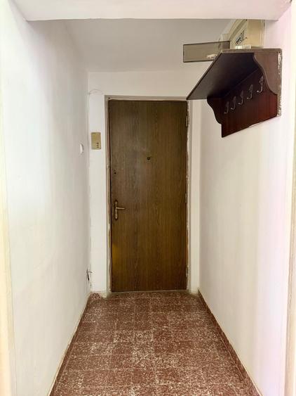 Apartament cu 2 camere semidecomandat în Teiul Doamnei