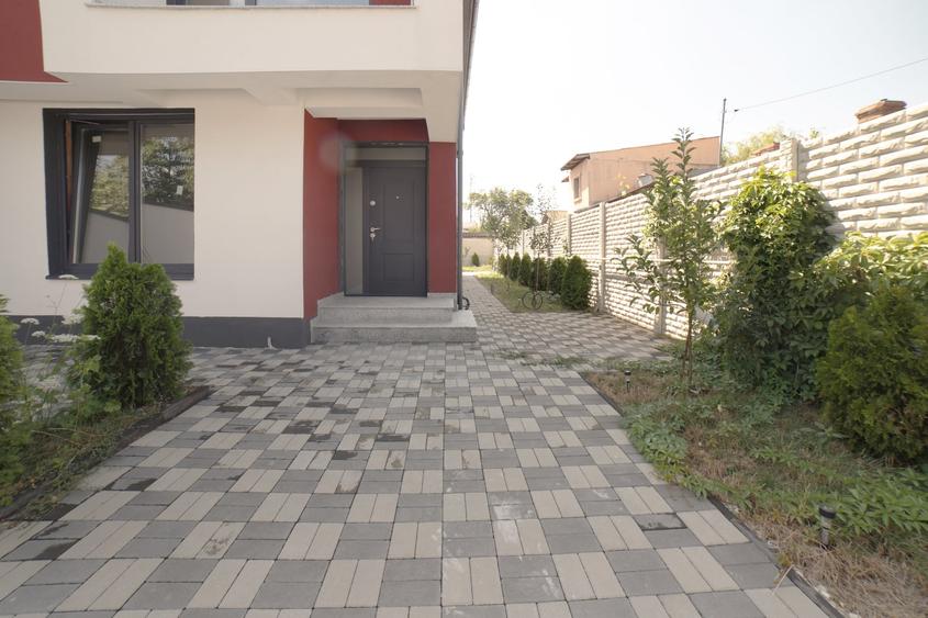Casă individuală cu 5 camere cu Canalizare în Chitila