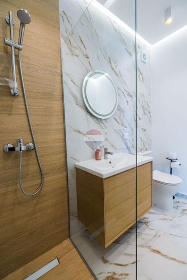 Apartament cu 2 camere decomandat, mobilat în Tractorul