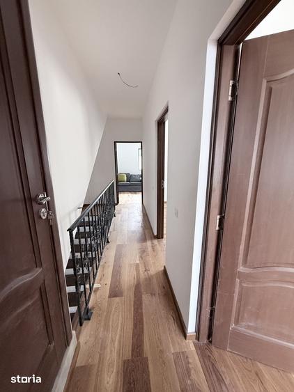 Casă cu 5 camere cu Teren 200 Mp în Central