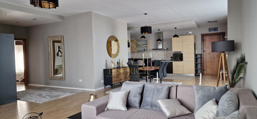 Apartament cu 4 camere semidecomandat, mobilat în Take Ionescu