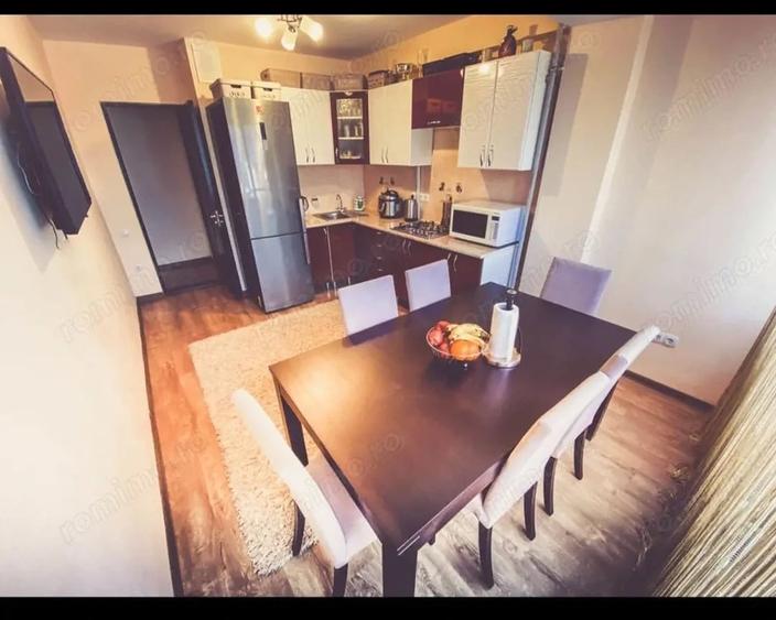 Apartament cu 2 camere decomandat în Cetății