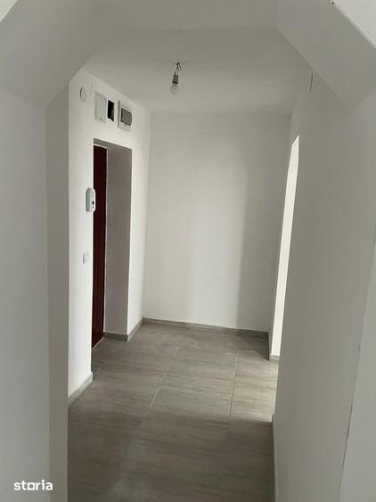 Apartament cu 2 camere semidecomandat în Cuza Vodă
