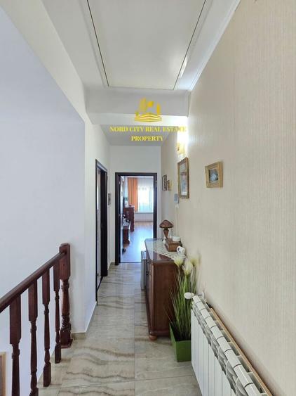 Casă individuală cu 5 camere cu Canalizare în Central