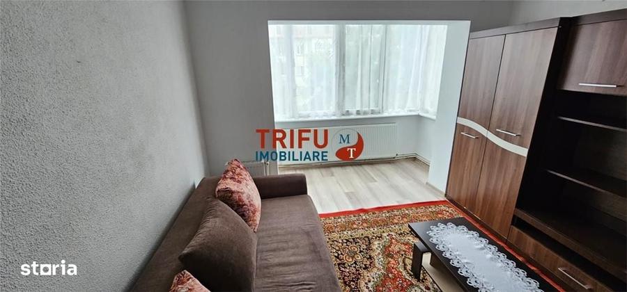 Apartament cu 2 camere semidecomandat în Cetate