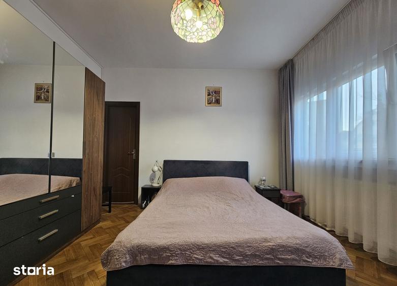 Apartament cu 3 camere semidecomandat în Eminescu