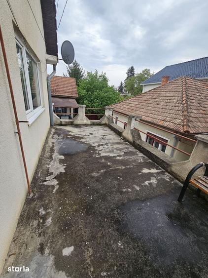Casă cu 6 camere cu Teren 250 Mp în Gheorgheni