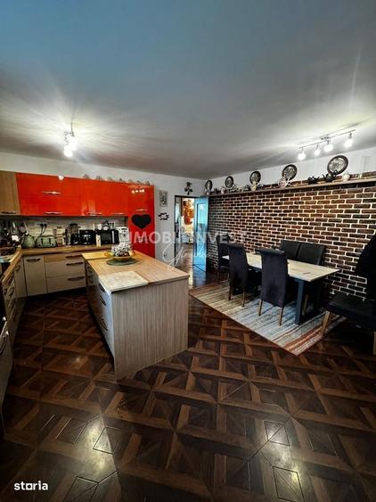 Casă cu 4 camere în Central