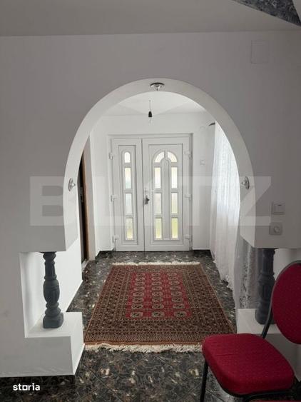 Casă cu 4 camere în Central