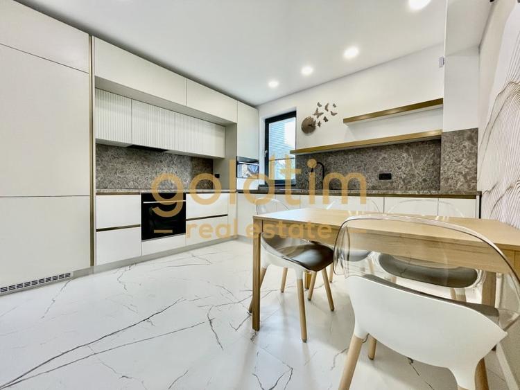 Duplex cu 5 camere cu Canalizare în Băneasa