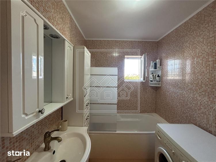 Ap mobilat si utilat, 2 camere, balcon, etaj 13 - Valea Aurie - 14