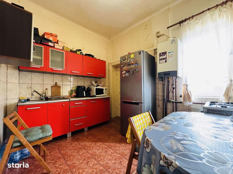 Apartament cu 3 camere în Tineretului
