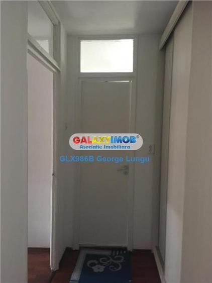 Apartament cu 3 camere decomandat în Cornetu