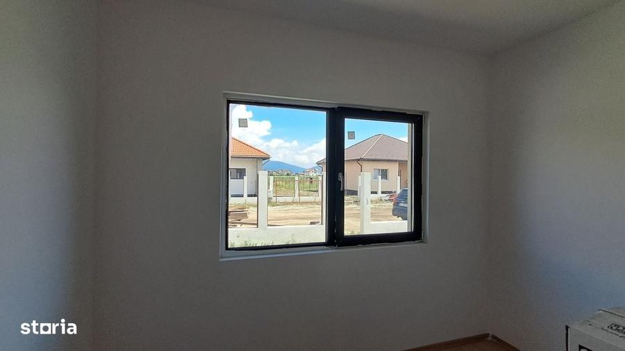 Casă cu 3 camere în Prejmer