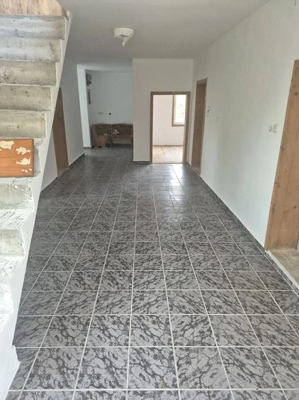 casa P+E cu 2 intrari, 240 mp, 7 cam, in Becicherecu Mic, la 15 km de Timisoara - 2