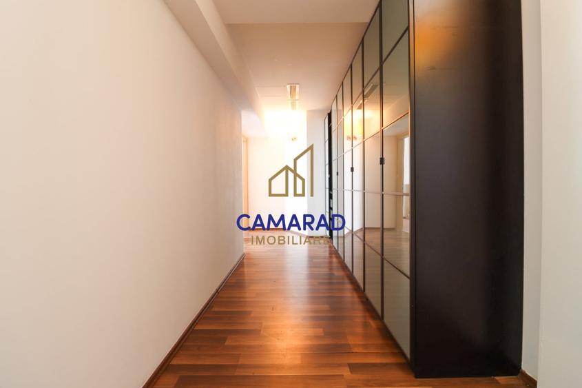 Apartament cu 3 camere decomandat, mobilat în Vitan