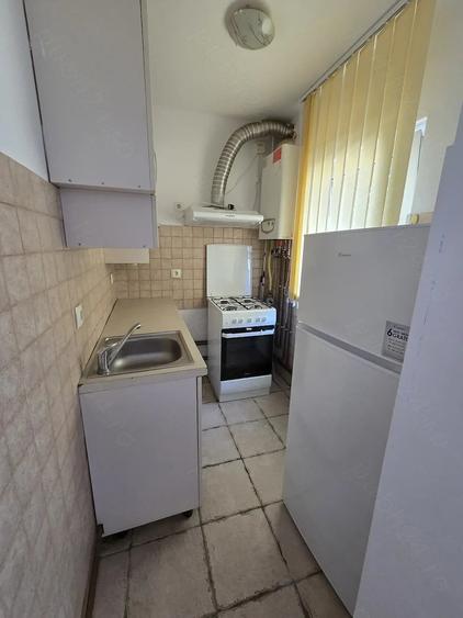 Garsonieră semidecomandată în Baba-Dochia