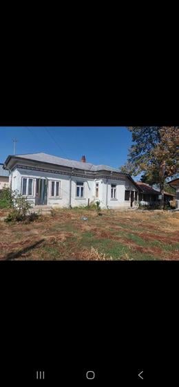 Casă cu 3 camere în Heliade Rădulescu