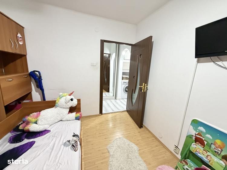 Apartament cu 3 camere decomandat în Central