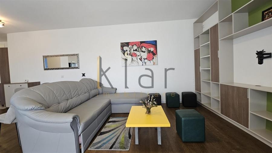 Apartament cu 2 camere semidecomandat, mobilat în Central