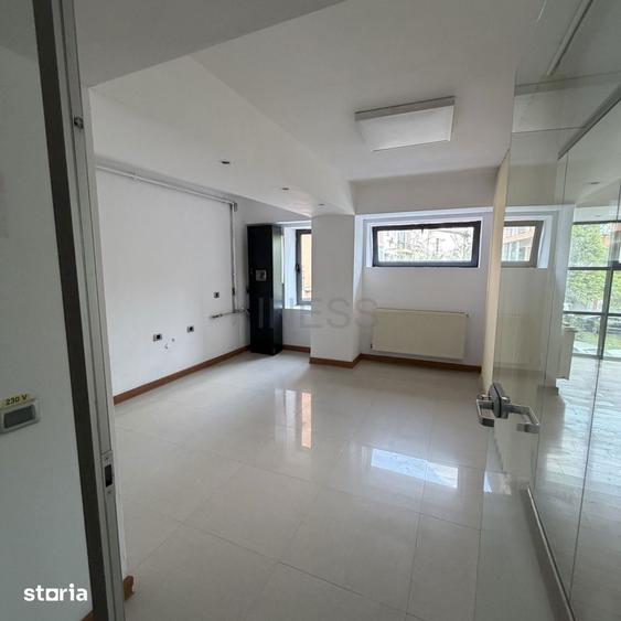Spațiu comercial, de 120 mp, în Centrul Civic