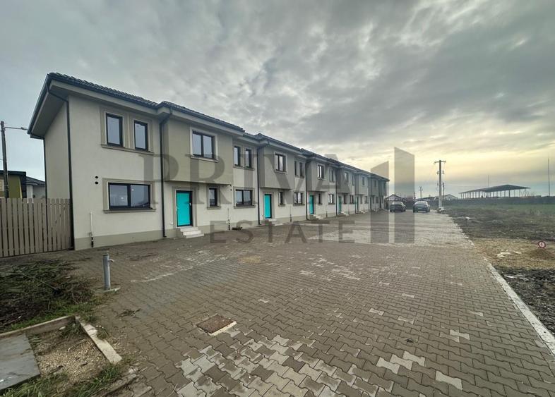 Casă cu 4 camere cu Canalizare în Chișoda