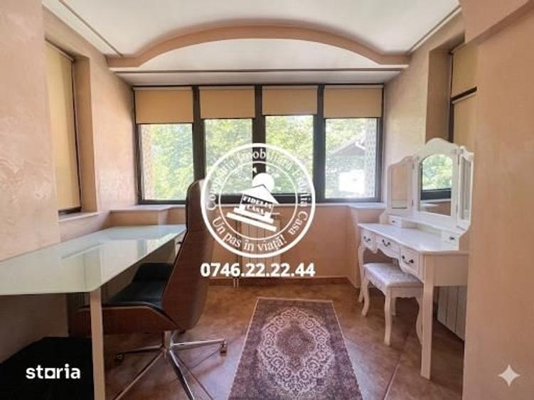 Apartament cu 4 camere, mobilat în Central