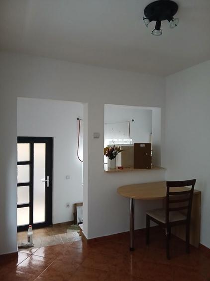 Apartament cu 2 camere decomandat în Exterior Vest