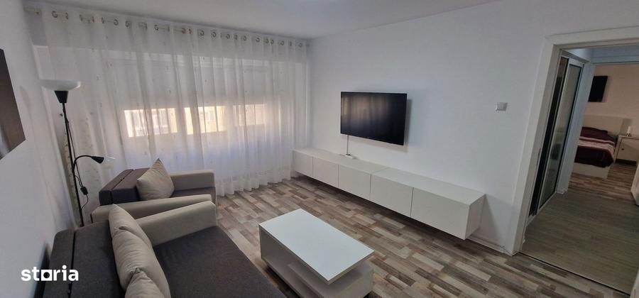 Apartament cu 2 camere decomandat, mobilat în Boema