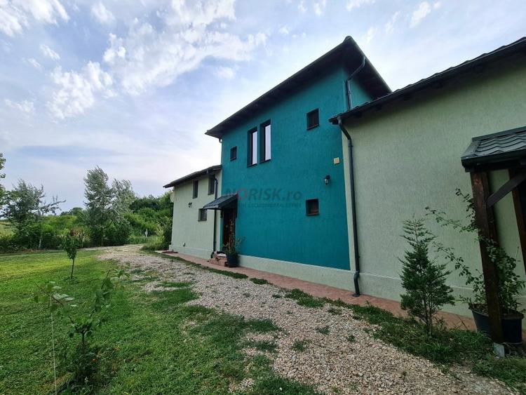 Casă individuală cu 5 camere cu Canalizare în Clinceni
