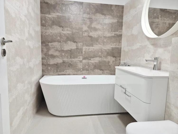 Casă cu Teren 150 Mp în Central