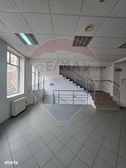 Spațiu comercial, de 550 mp, în Ultracentral