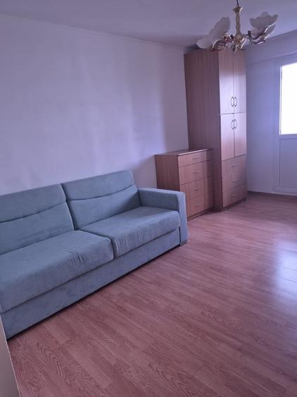 Apartament cu 2 camere decomandat în Brâncoveanu