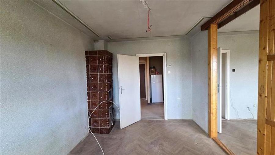 Apartament cu 3 camere decomandat în Elisabetin
