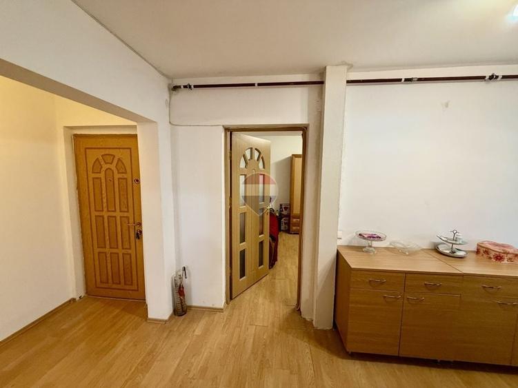 Apartament cu 2 camere decomandat în Sud