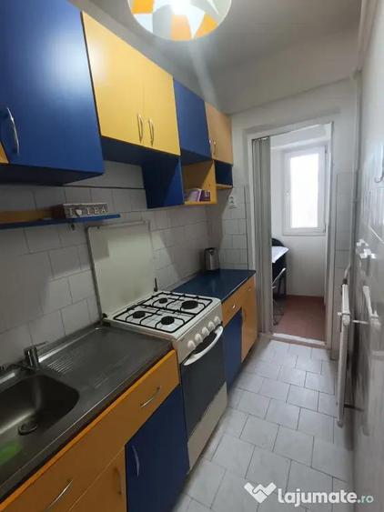 Garsonieră decomandată în Gară