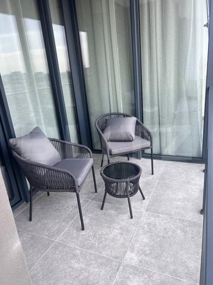 Apartament cu 2 camere semidecomandat, mobilat în Central