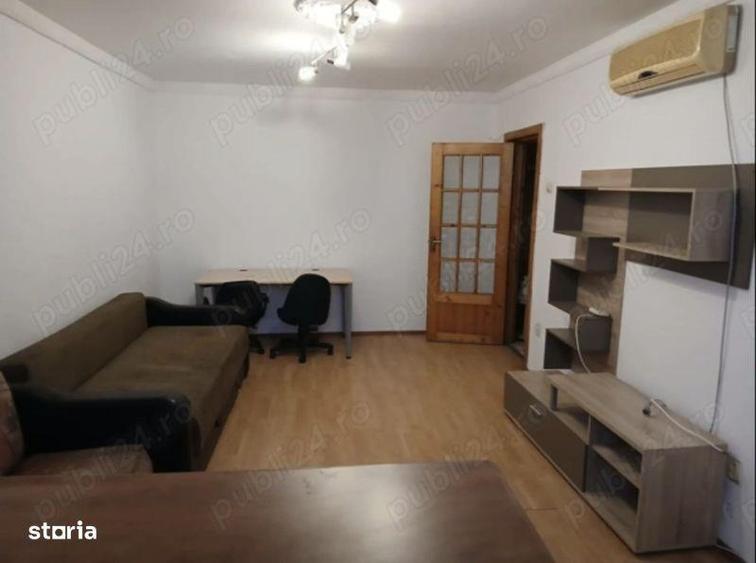 Apartament cu 3 camere decomandat în Blejoi