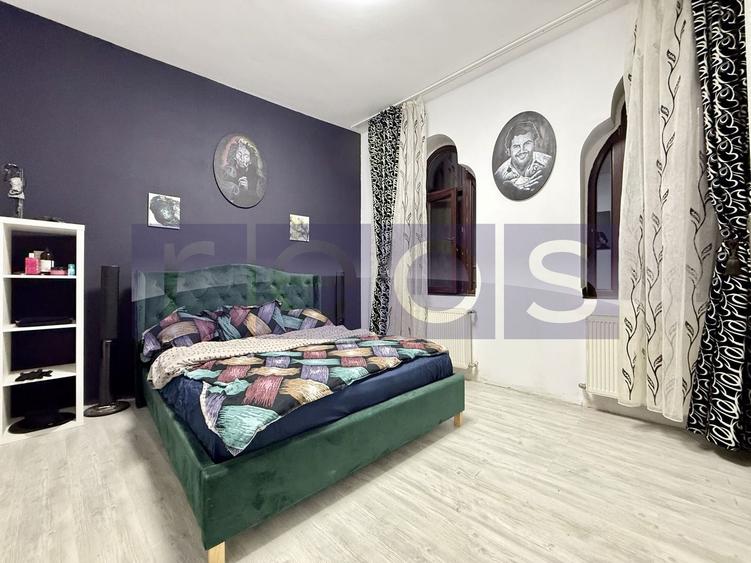Apartament cu 4 camere semidecomandat în Universitate
