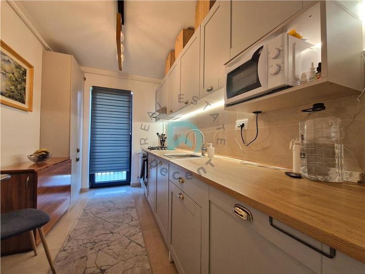 Apartament cu 2 camere decomandat, mobilat în Cristian