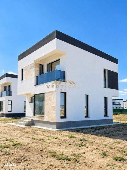 Casă cu 4 camere în Crețești