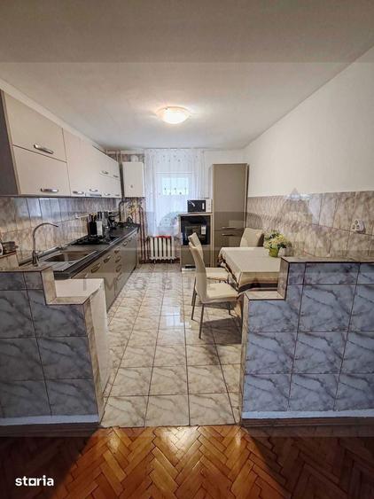 Apartament cu 4 camere, mobilat în Gheorgheni