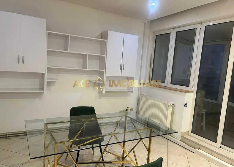 Apartament cu 2 camere decomandat, mobilat în P-ța Romană