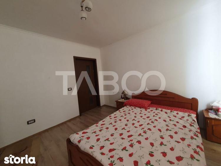 Casă cu 4 camere cu Piscina în Central