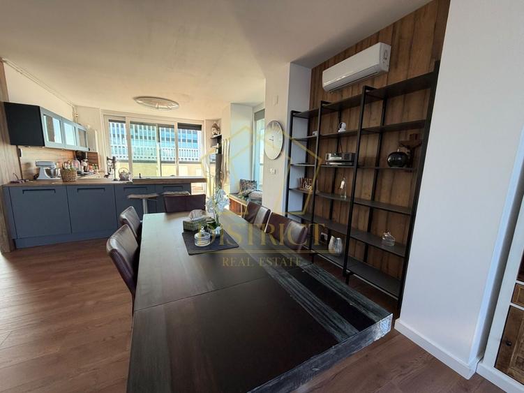 Apartament cu 3 camere decomandat în Torontalului