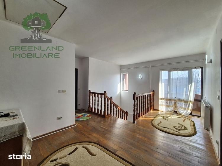 Casă cu 4 camere cu Teren 500 Mp în Holboca