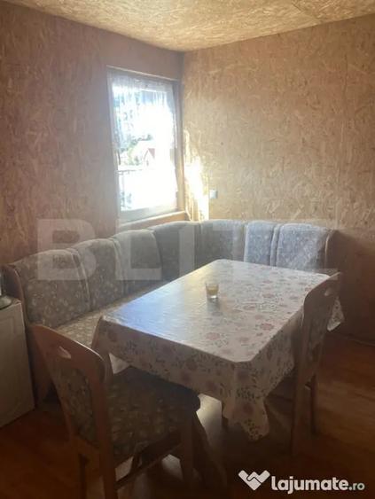 Casă cu 5 camere cu Teren 1755 Mp în Central