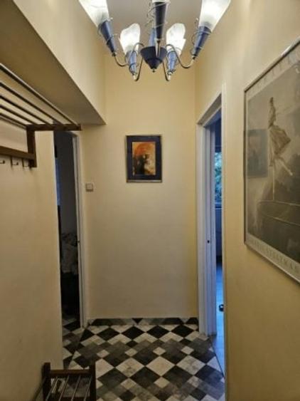 Garsonieră decomandată în Cișmigiu