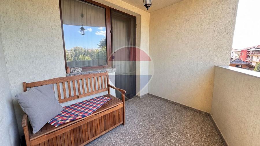Apartament cu 2 camere semidecomandat, mobilat în Florești