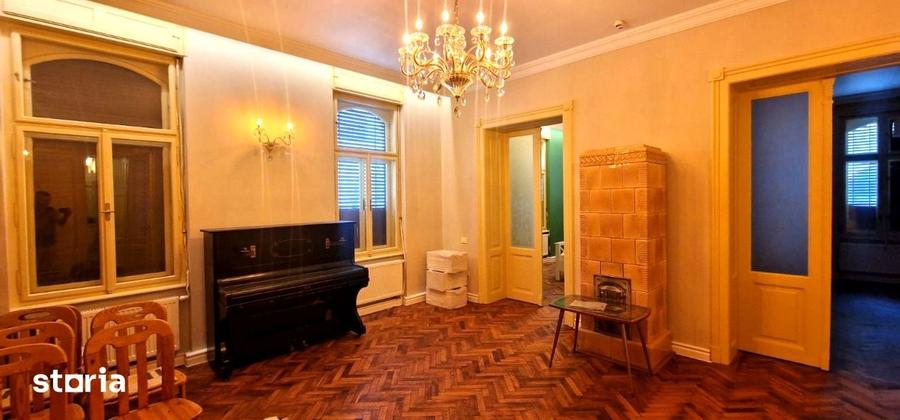 Apartament cu 4 camere în Ultracentral